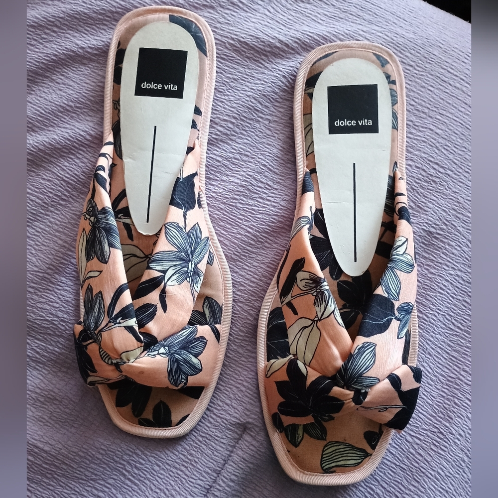 Dolce Vita Fabric Slip Sandals - Picture 2 of 7
